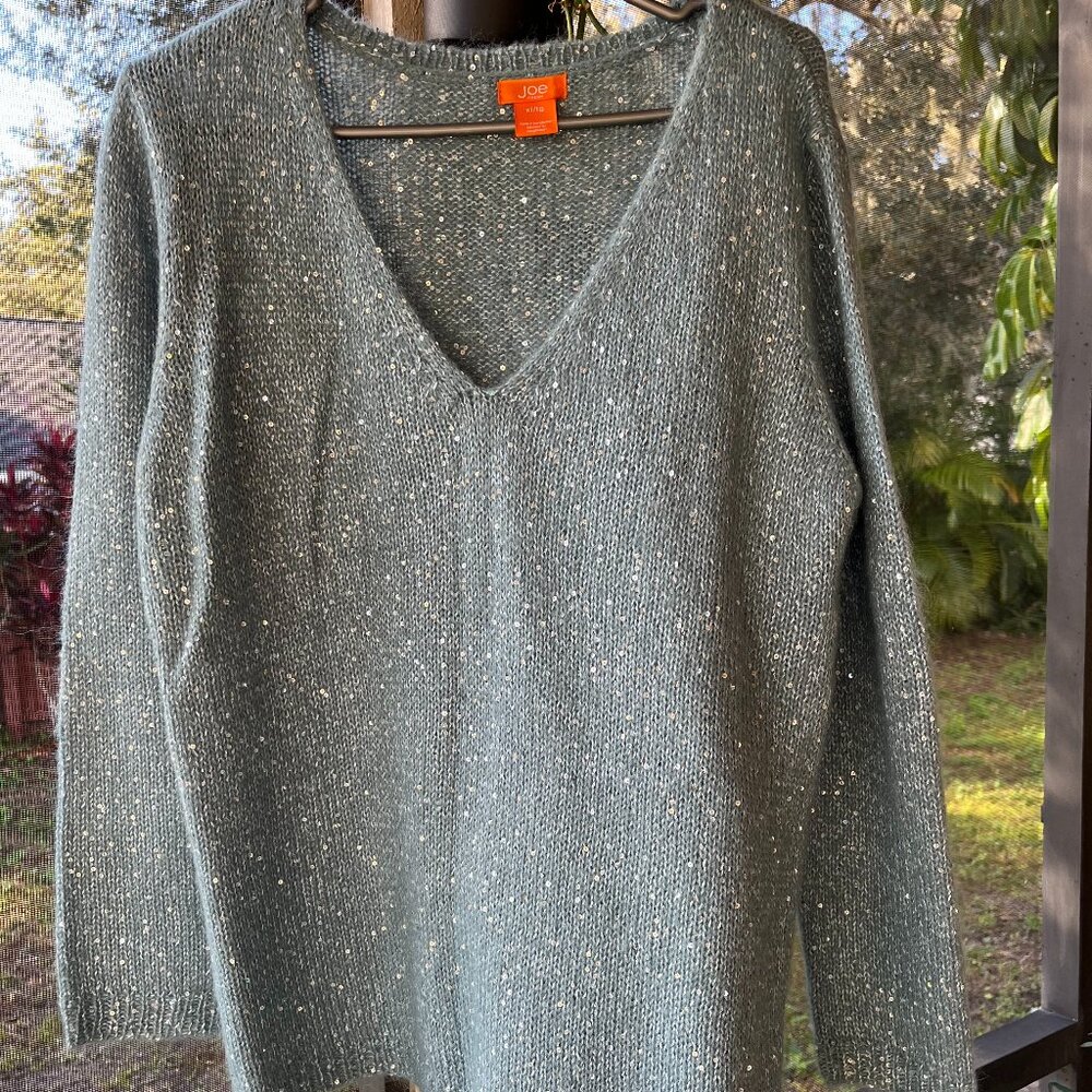 Joe Fresh V-neck sweater in a light blue women's sz XL